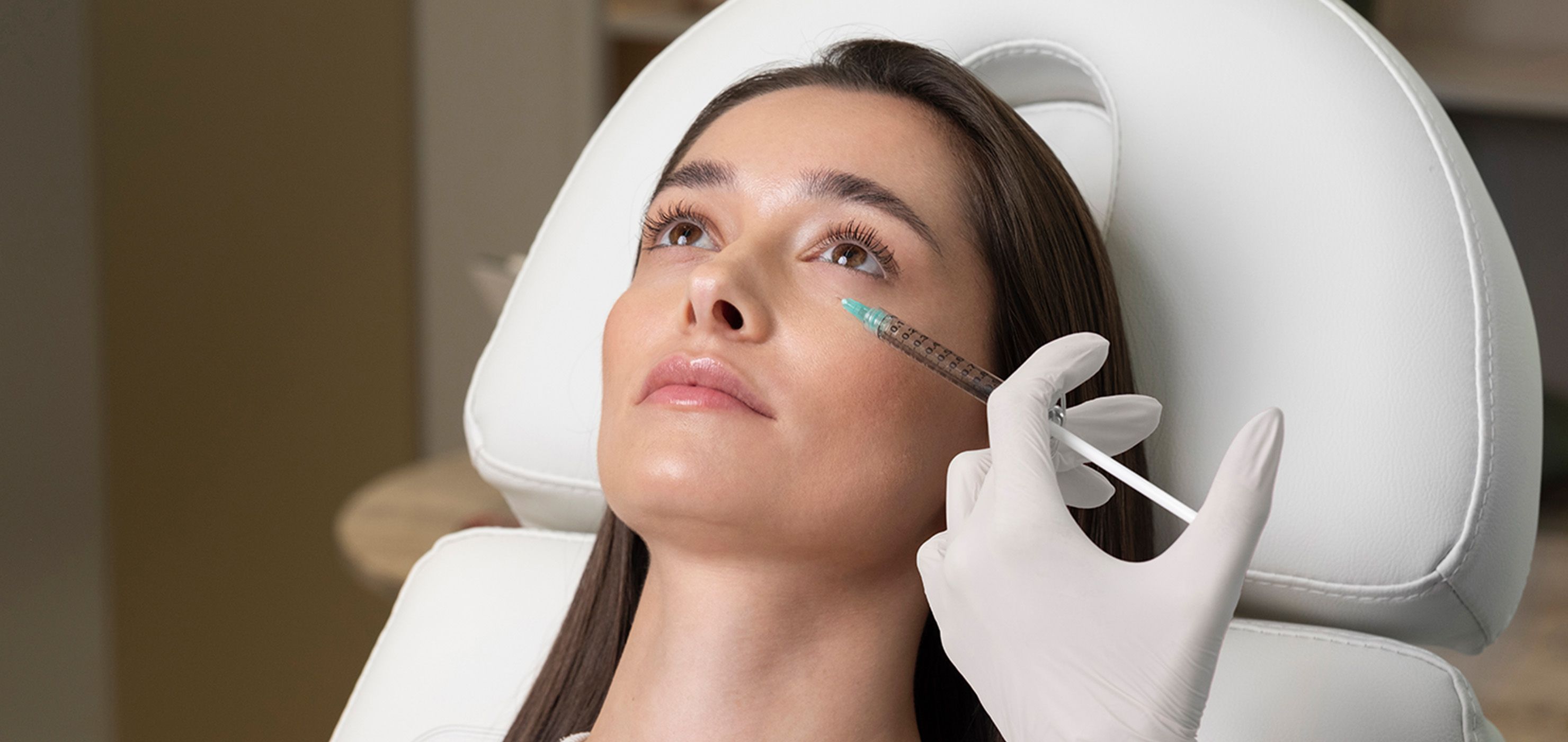 Тъмни кръгове, торбички и отпусната кожа в околоочния контур — процедура в Derma-Act