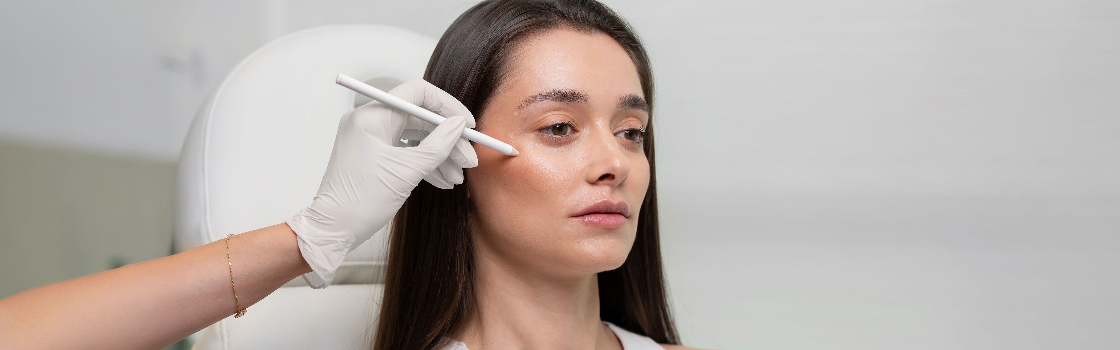 Лифтинг с мезоконци — процедура в Derma-Act