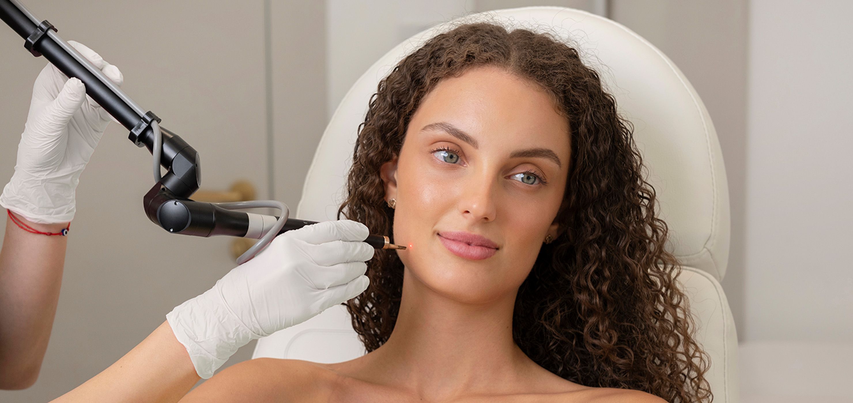 Лазерен рисърфисинг с CO2 — процедура в Derma-Act